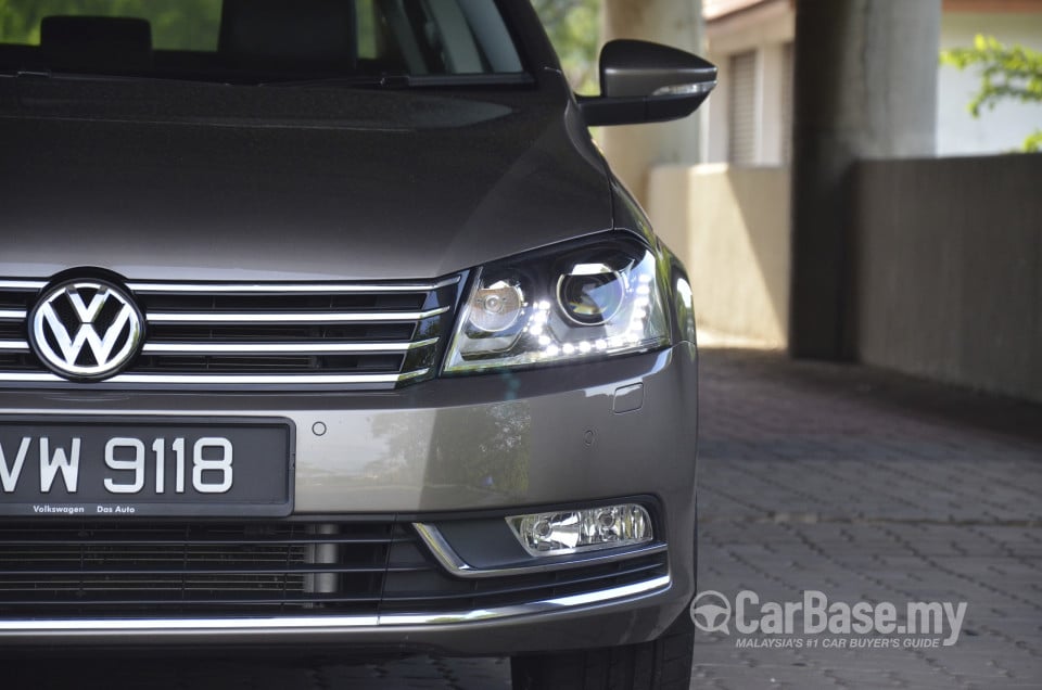 Volkswagen Passat B7 (2011) Exterior