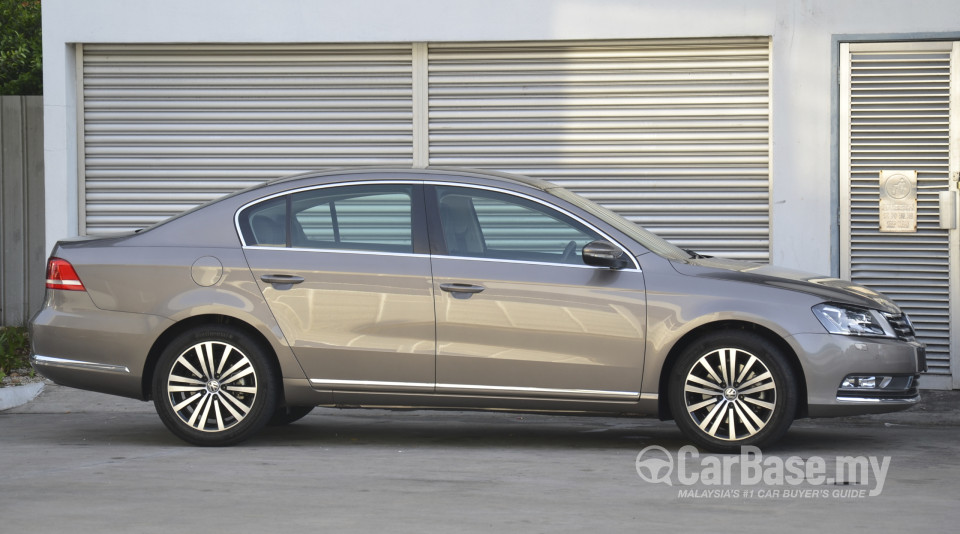 Volkswagen Passat B7 (2011) Exterior