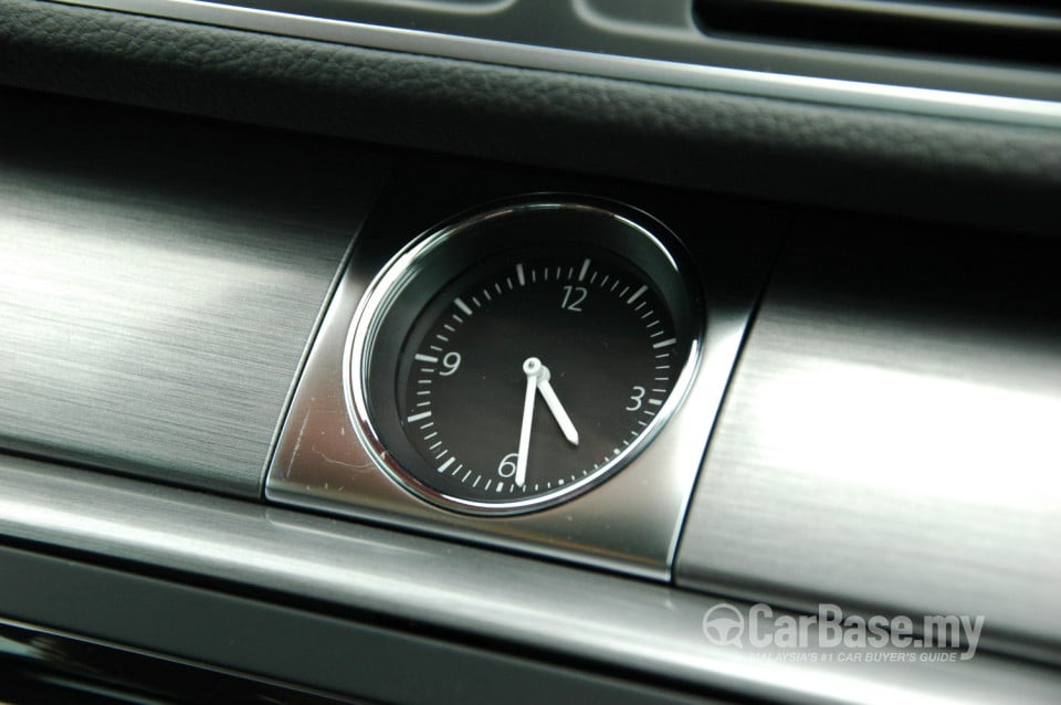 Volkswagen Passat B7 (2011) Interior