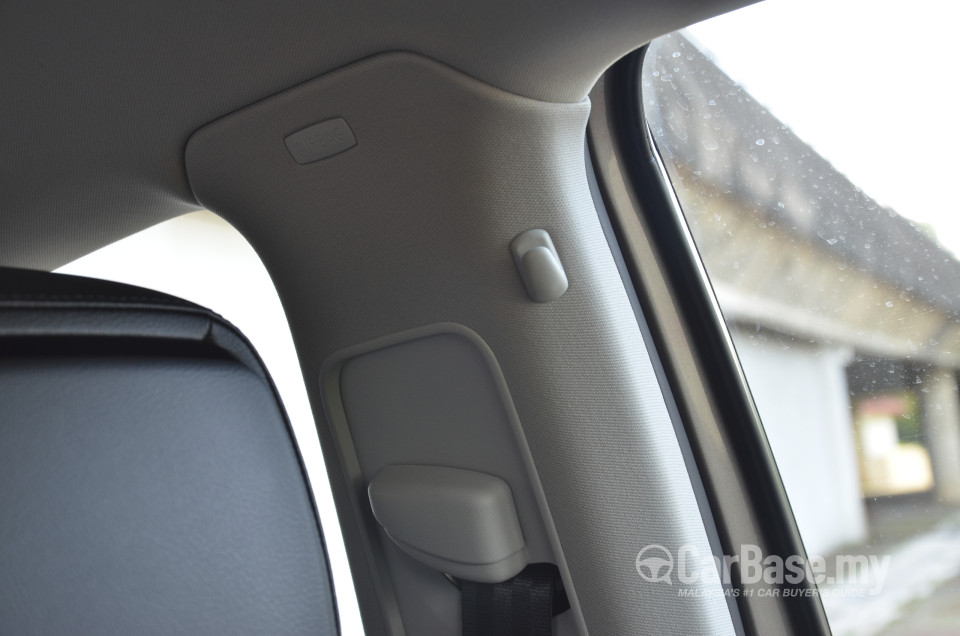 Volkswagen Passat B7 (2011) Interior