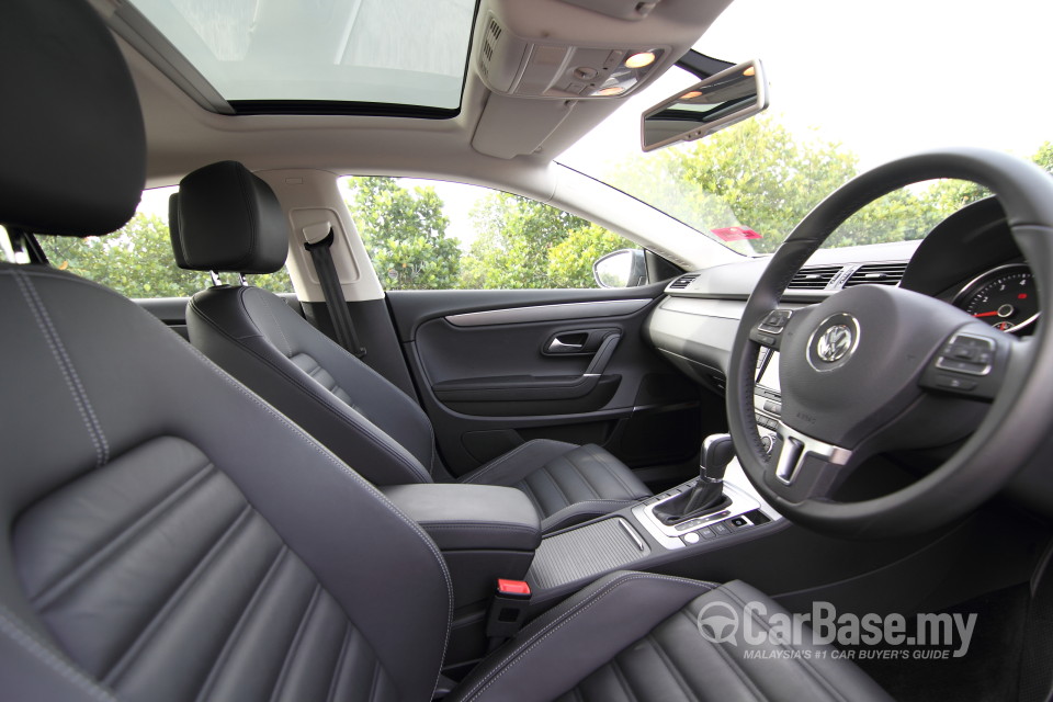 Volkswagen CC Mk1 Facelift (2009) Interior