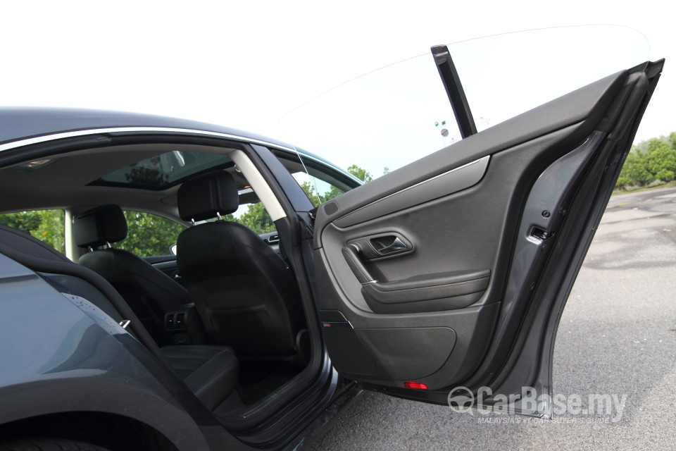 Volkswagen CC Mk1 Facelift (2009) Interior