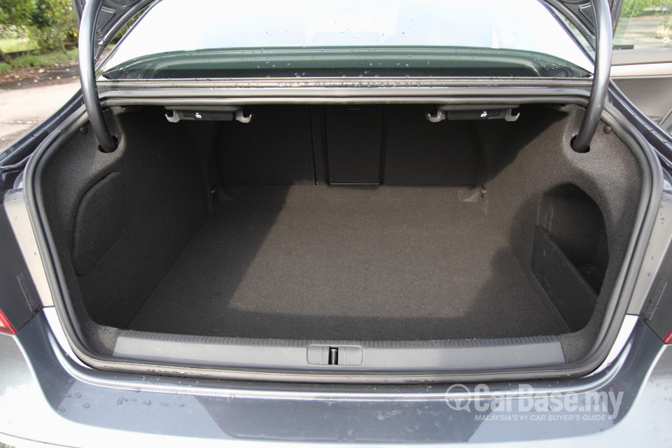 Volkswagen CC Mk1 Facelift (2009) Interior