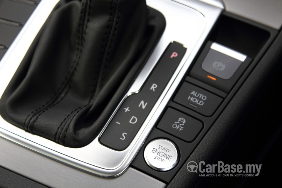 Volkswagen CC Mk1 Facelift (2009) Interior