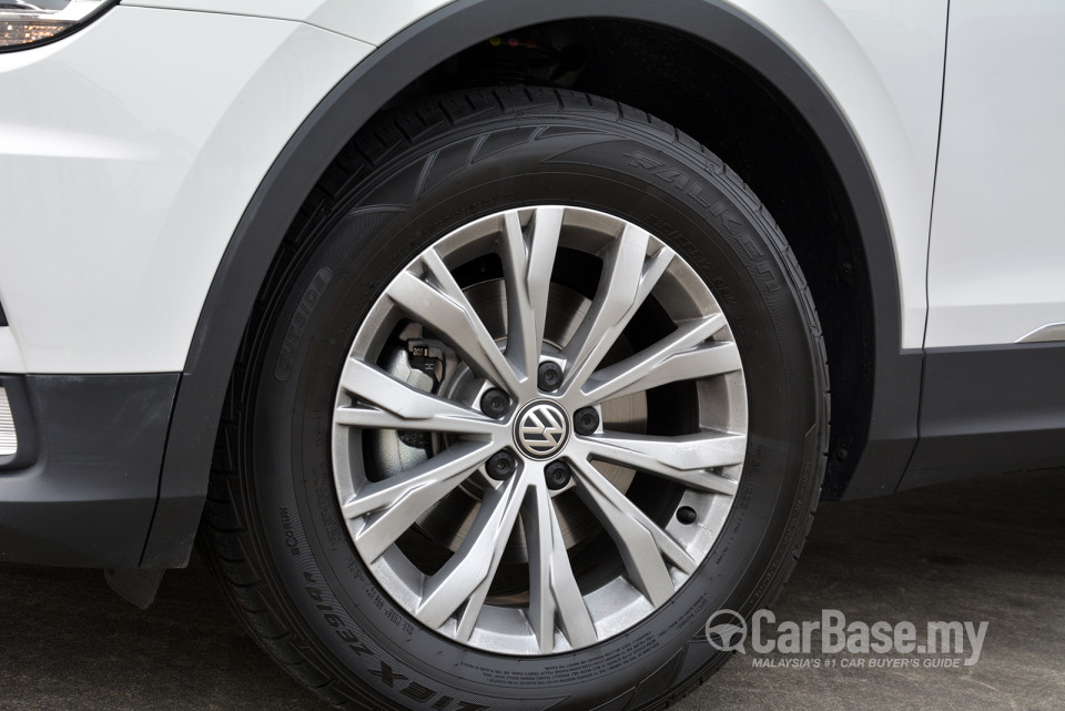 Volkswagen Tiguan Mk2 (2017) Exterior