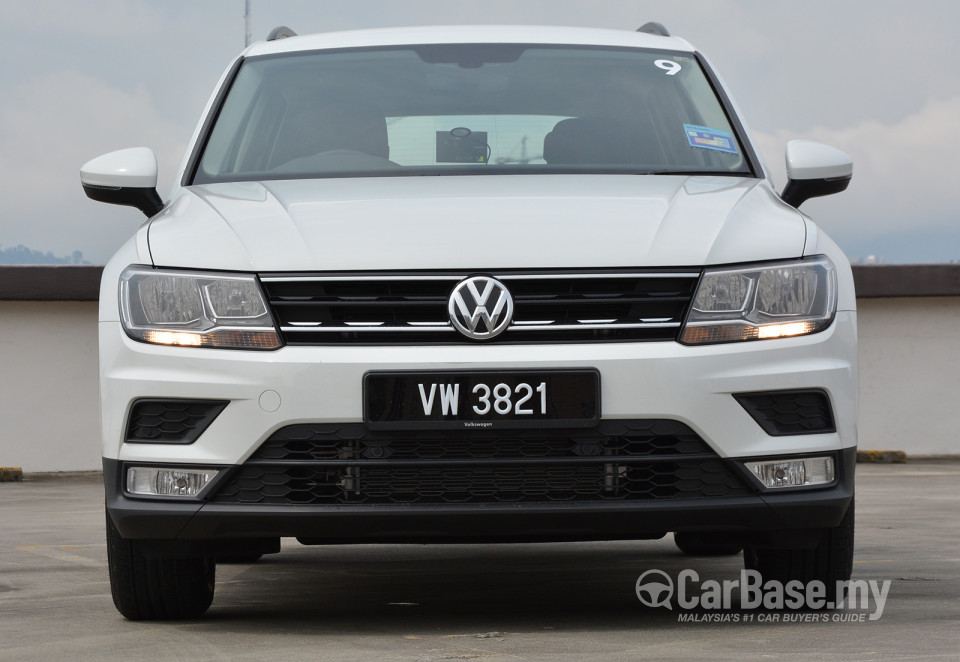 Volkswagen Tiguan Mk2 (2017) Exterior