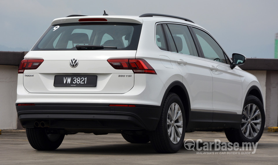 Volkswagen Tiguan Mk2 (2017) Exterior