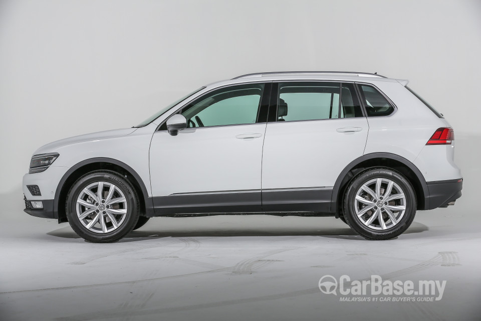 Volkswagen Tiguan Mk2 (2017) Exterior