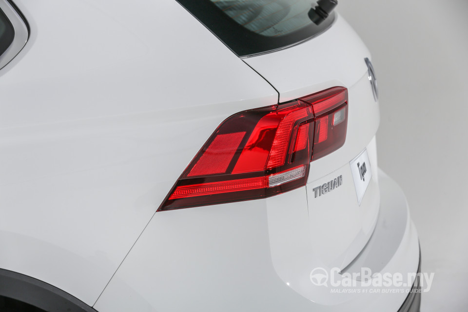 Volkswagen Tiguan Mk2 (2017) Exterior