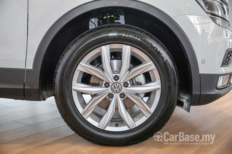 Volkswagen Tiguan Mk2 (2017) Exterior
