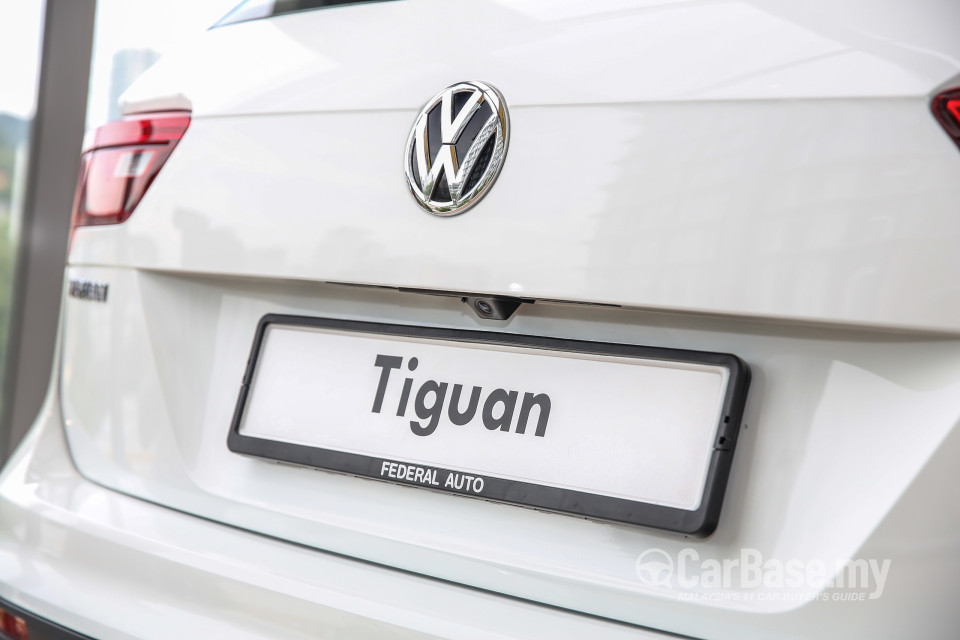 Volkswagen Tiguan Mk2 (2017) Exterior