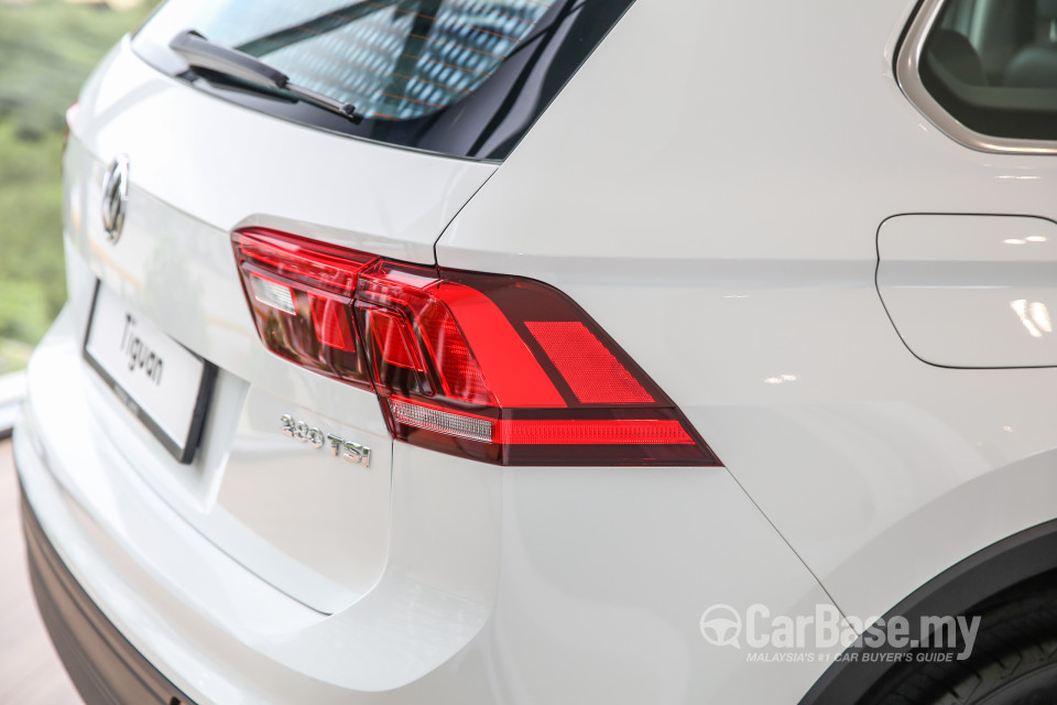Volkswagen Tiguan Mk2 (2017) Exterior