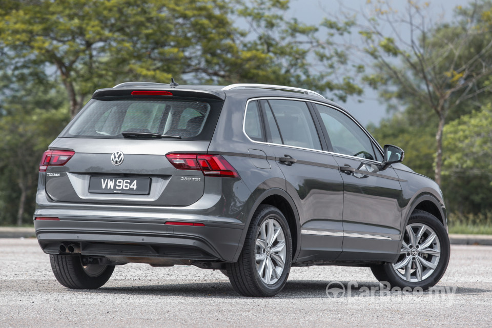 Volkswagen Tiguan Mk2 (2017) Exterior