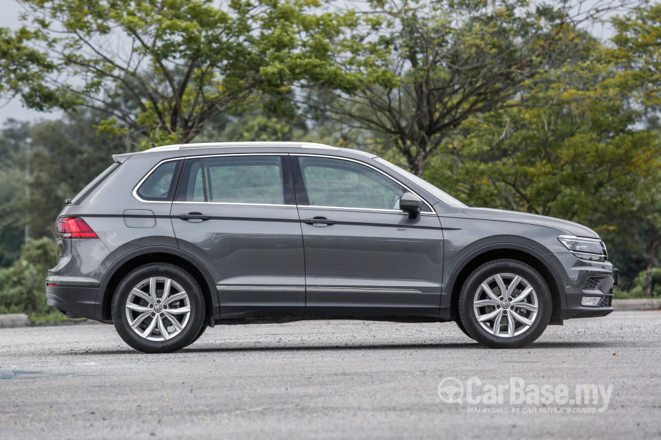 Volkswagen Tiguan Mk2 (2017) Exterior