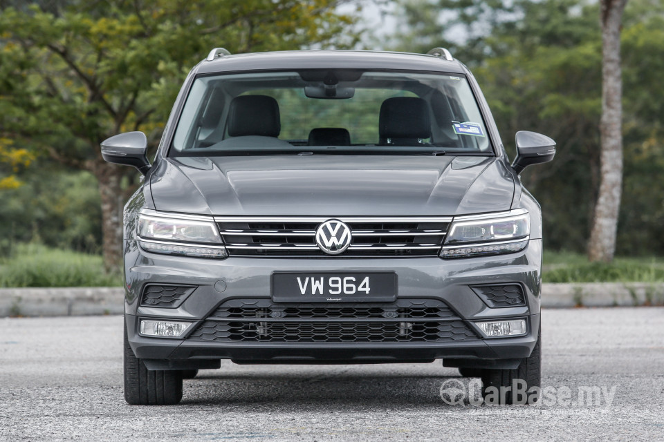 Volkswagen Tiguan Mk2 (2017) Exterior