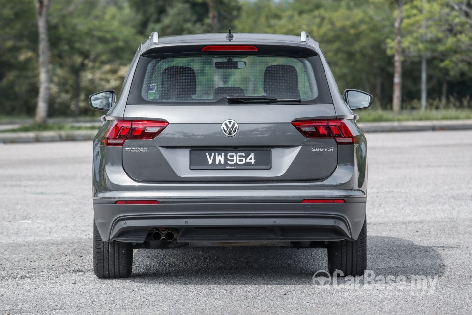 Volkswagen Tiguan Mk2 (2017) Exterior