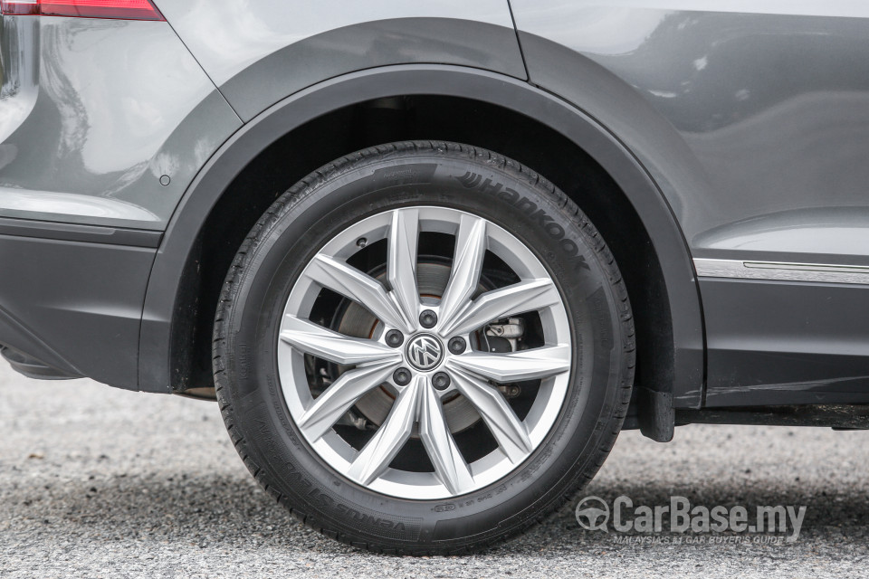 Volkswagen Tiguan Mk2 (2017) Exterior