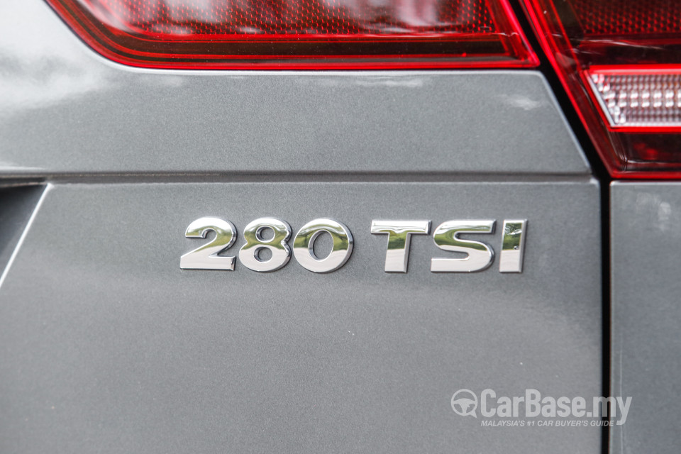 Volkswagen Tiguan Mk2 (2017) Exterior