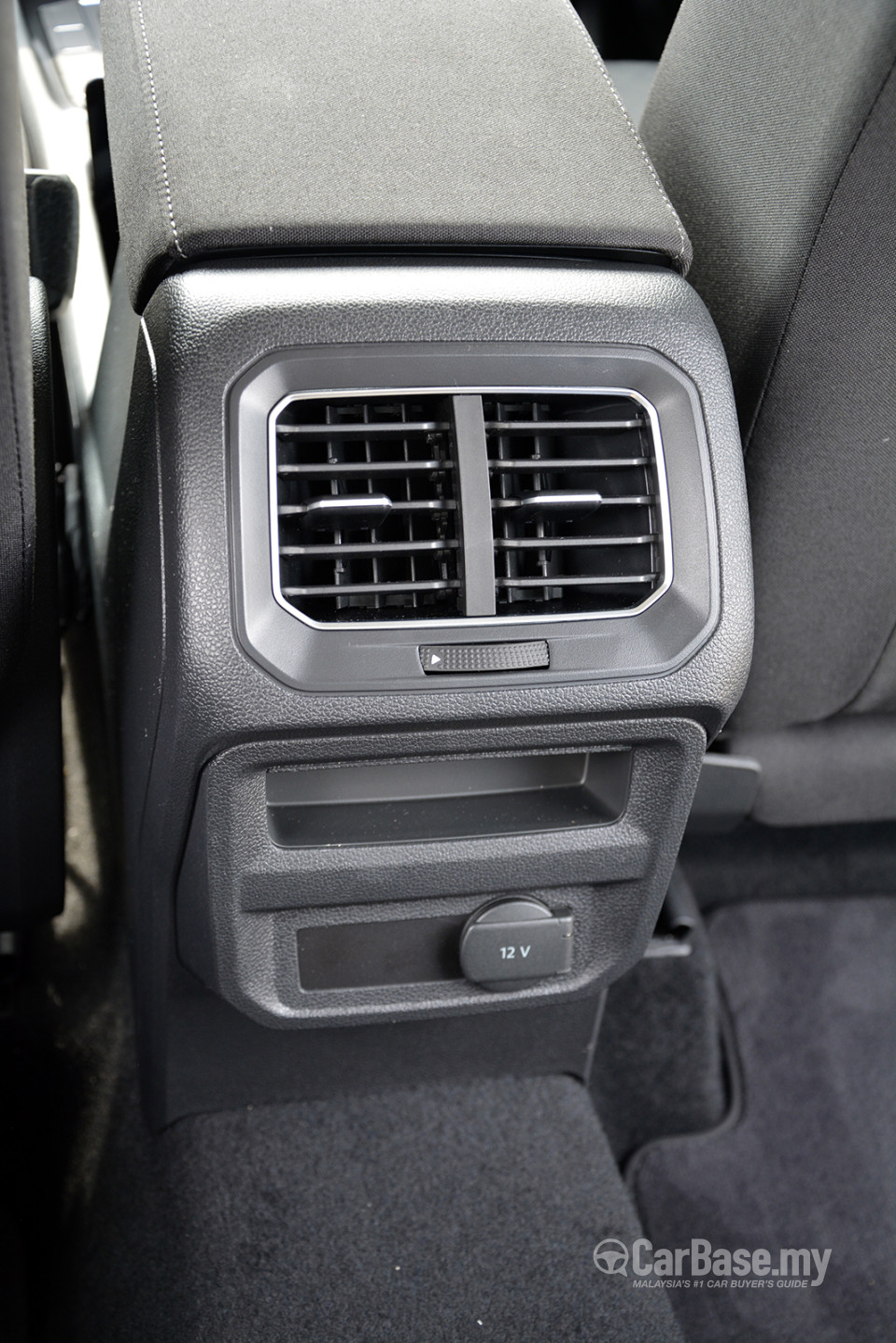 Volkswagen Tiguan Mk2 (2017) Interior