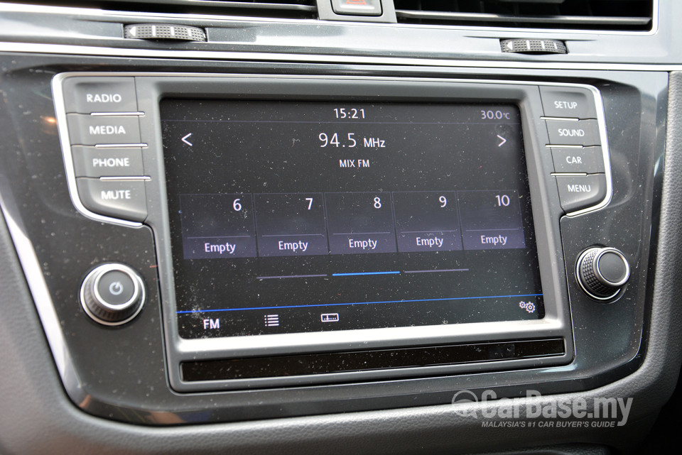 Volkswagen Tiguan Mk2 (2017) Interior