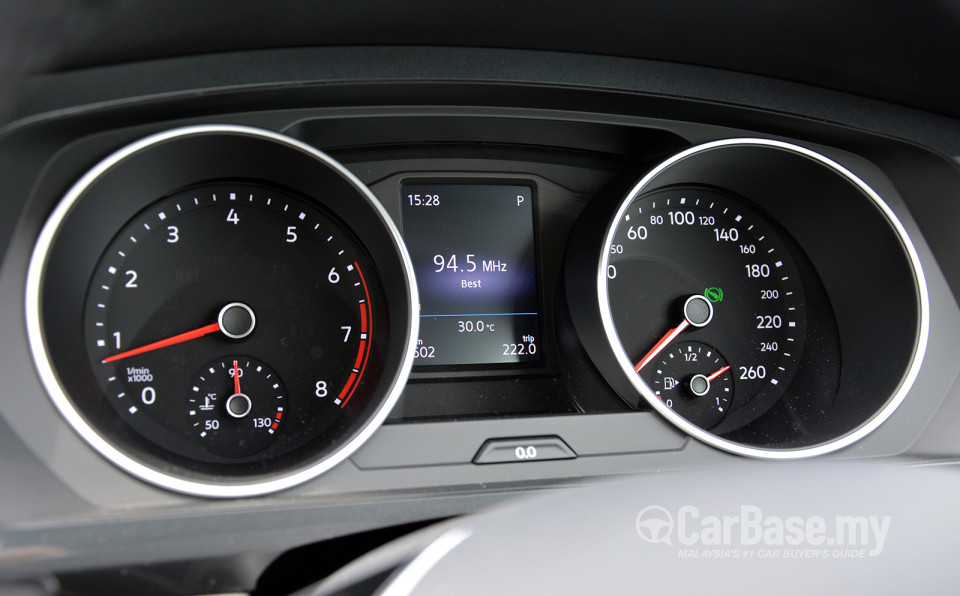 Volkswagen Tiguan Mk2 (2017) Interior