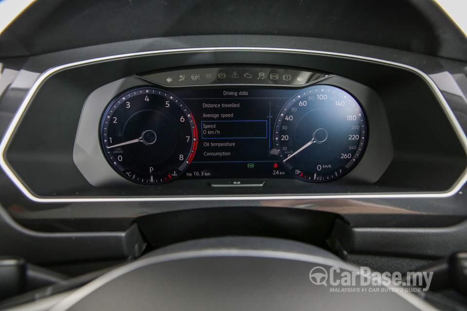Volkswagen Tiguan Mk2 (2017) Interior
