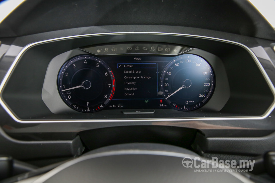 Volkswagen Tiguan Mk2 (2017) Interior
