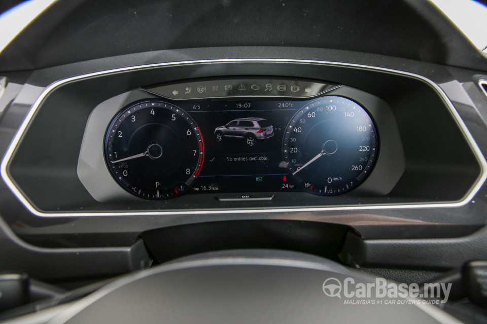 Volkswagen Tiguan Mk2 (2017) Interior