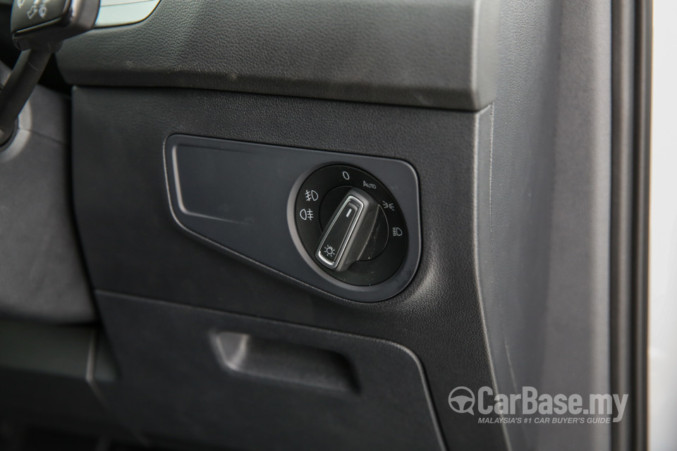 Volkswagen Tiguan Mk2 (2017) Interior
