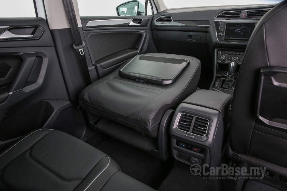 Land Rover Range Rover L405 (2013) Interior