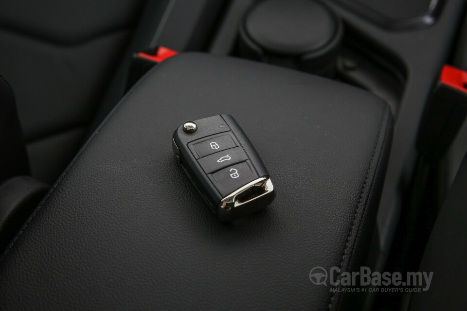 Audi A4 B9 (2016) Interior