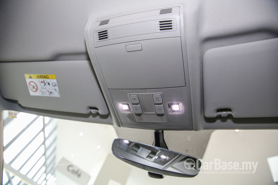 Volkswagen Tiguan Mk2 (2017) Interior