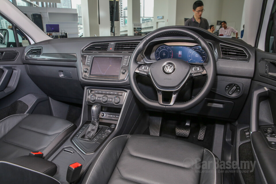 Land Rover Range Rover L405 (2013) Interior