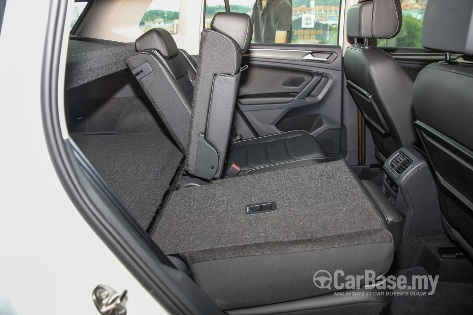 Volkswagen Tiguan Mk2 (2017) Interior