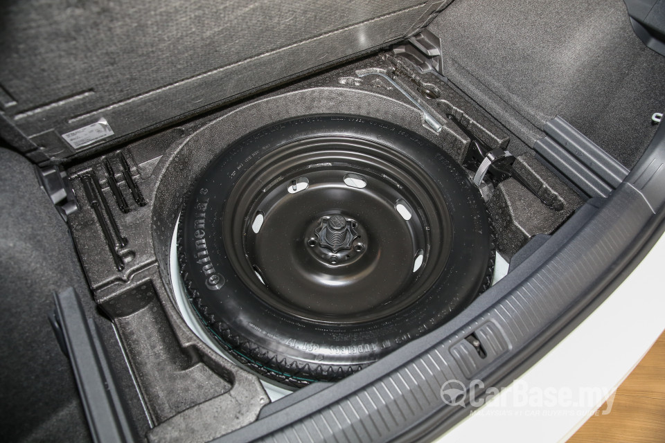 Volkswagen Tiguan Mk2 (2017) Interior