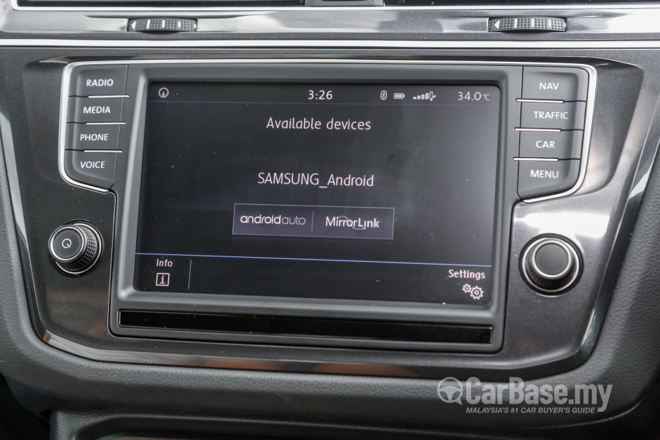 Volkswagen Tiguan Mk2 (2017) Interior