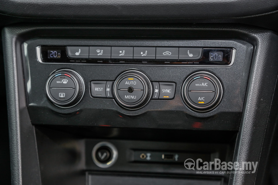 Volkswagen Tiguan Mk2 (2017) Interior