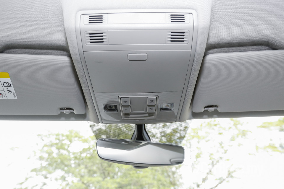 Volkswagen Tiguan Mk2 (2017) Interior