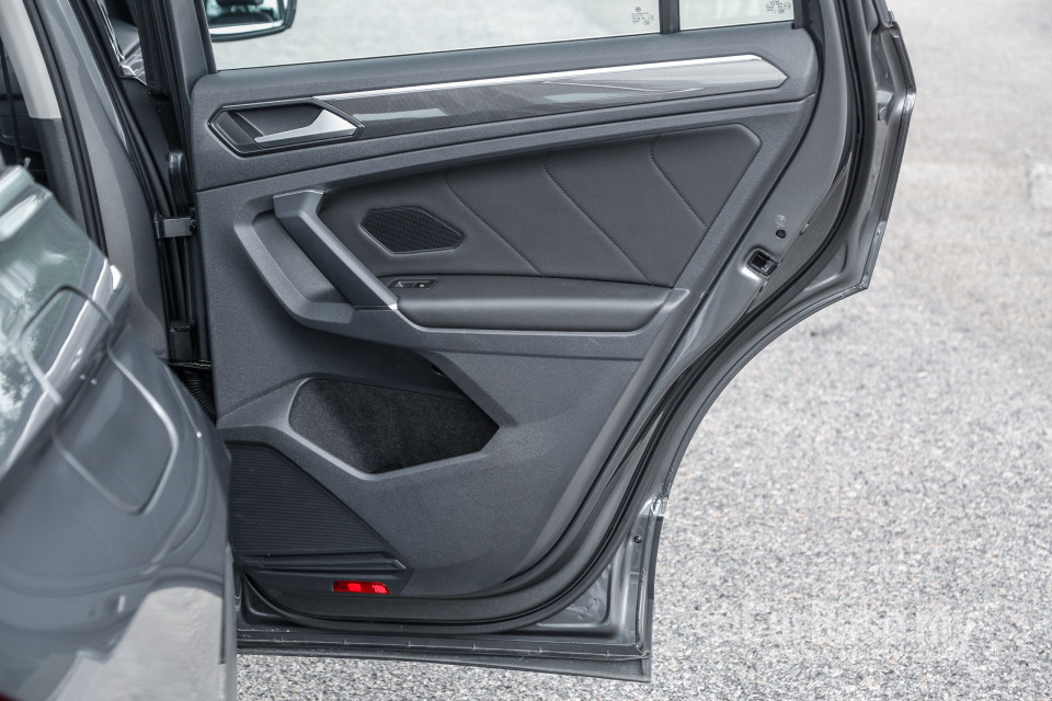 Volkswagen Tiguan Mk2 (2017) Interior