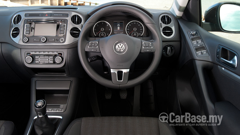 Volkswagen Tiguan Mk1 Facelift (2011) Interior