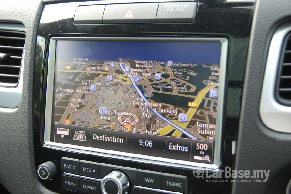 Volkswagen Touareg Mk2 (2010) Interior