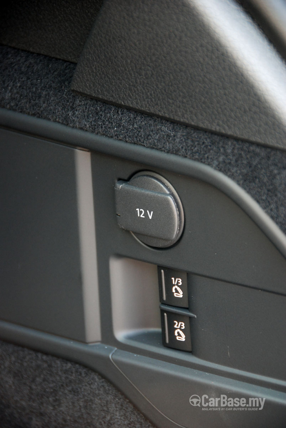 Volkswagen Touareg Mk2 (2010) Interior