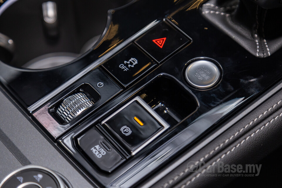Volkswagen Touareg CR Facelift (2024) Interior