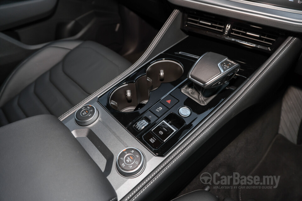 Volkswagen Touareg CR Facelift (2024) Interior