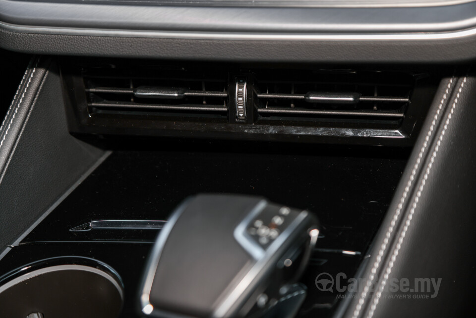 Volkswagen Touareg CR Facelift (2024) Interior