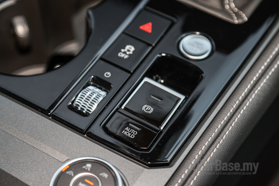 Volkswagen Touareg CR Facelift (2024) Interior