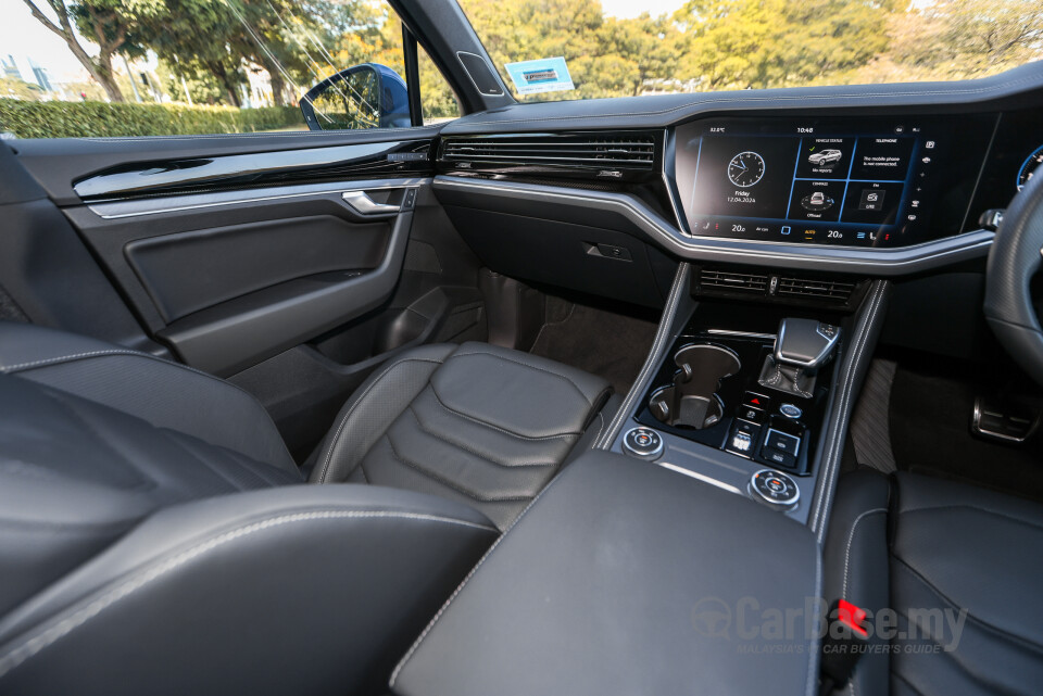 Volkswagen Touareg CR Facelift (2024) Interior