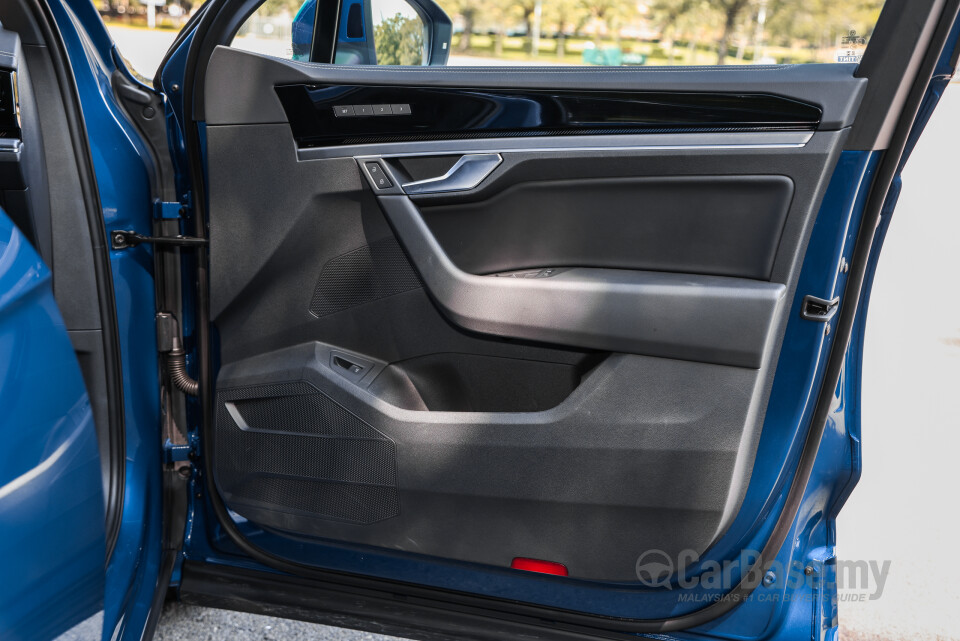 Volkswagen Touareg CR Facelift (2024) Interior