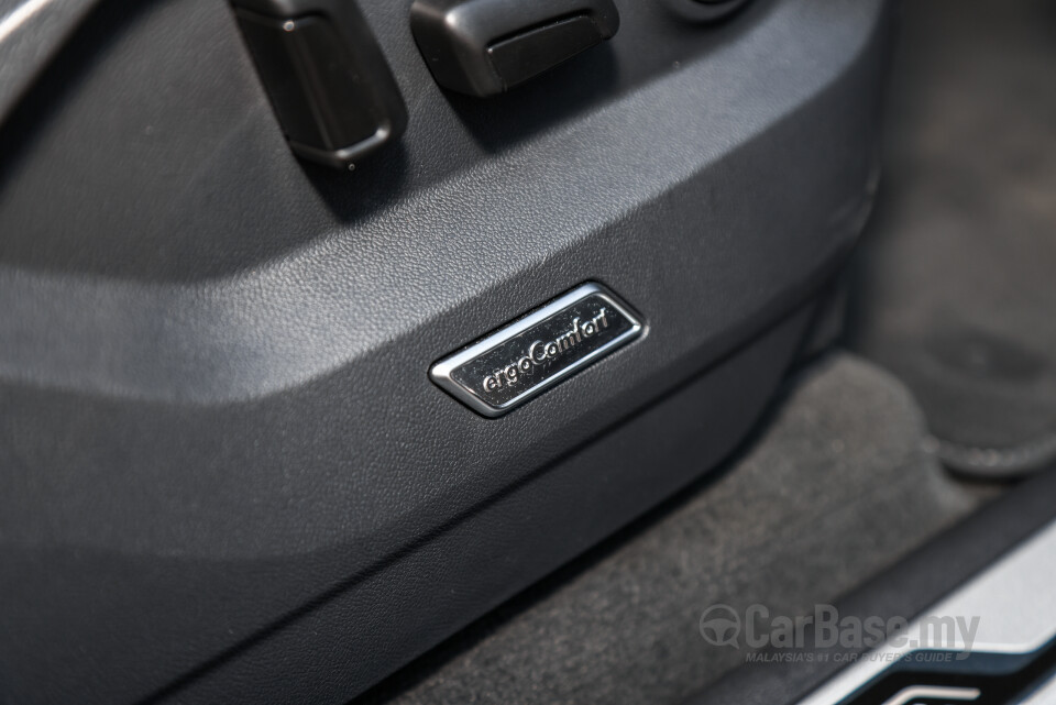 Volkswagen Touareg CR Facelift (2024) Interior