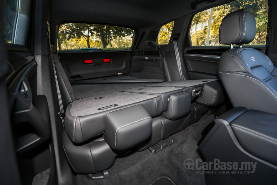 Volkswagen Touareg CR Facelift (2024) Interior